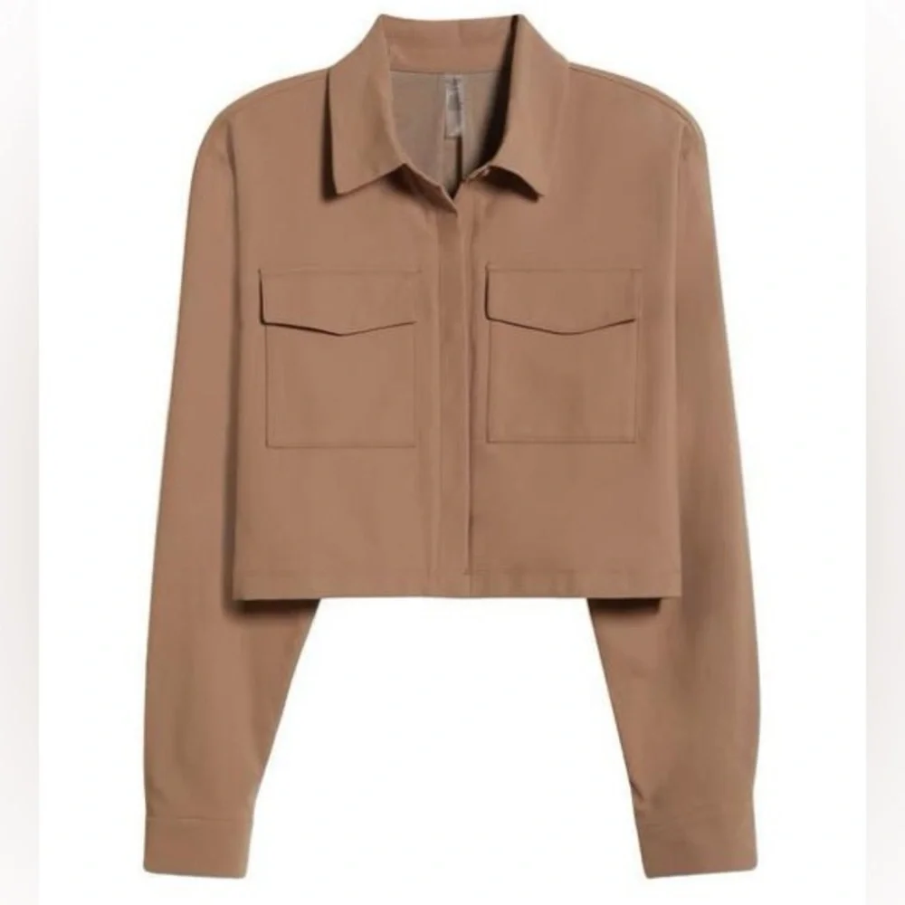 NWOT Beyond Yoga Jacket Midtown Cropped XS khaki - Picture 2 of 6